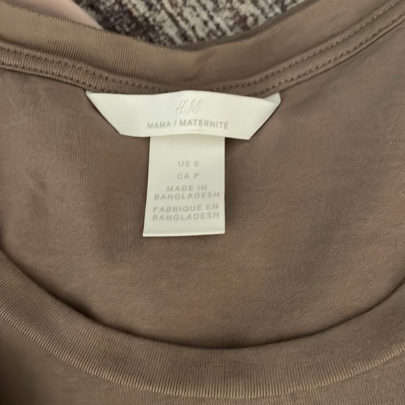 NWOT Maternity T-Shirts - Picture 3 of 4